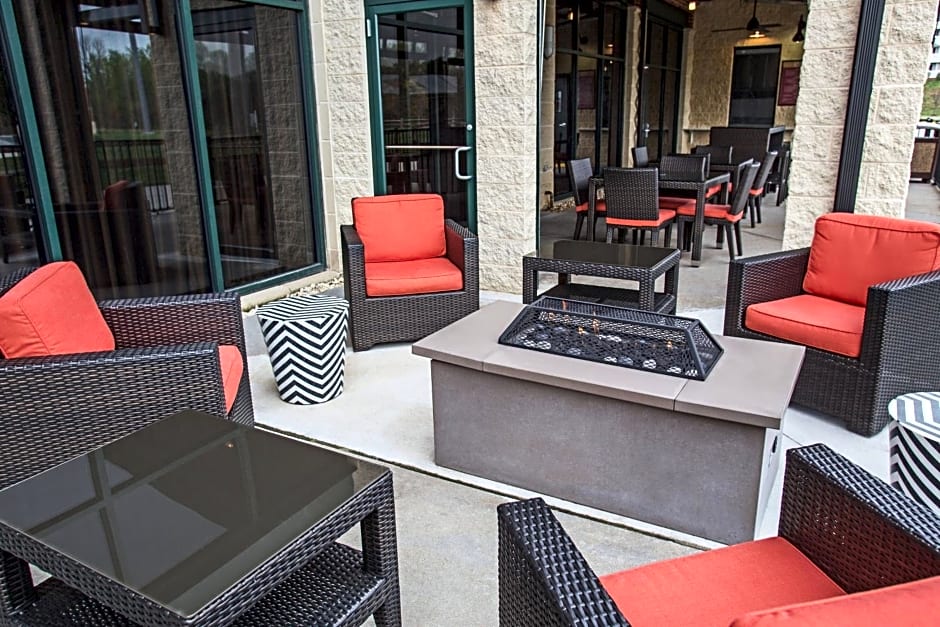 Courtyard by Marriott Aberdeen At Ripken Stadium