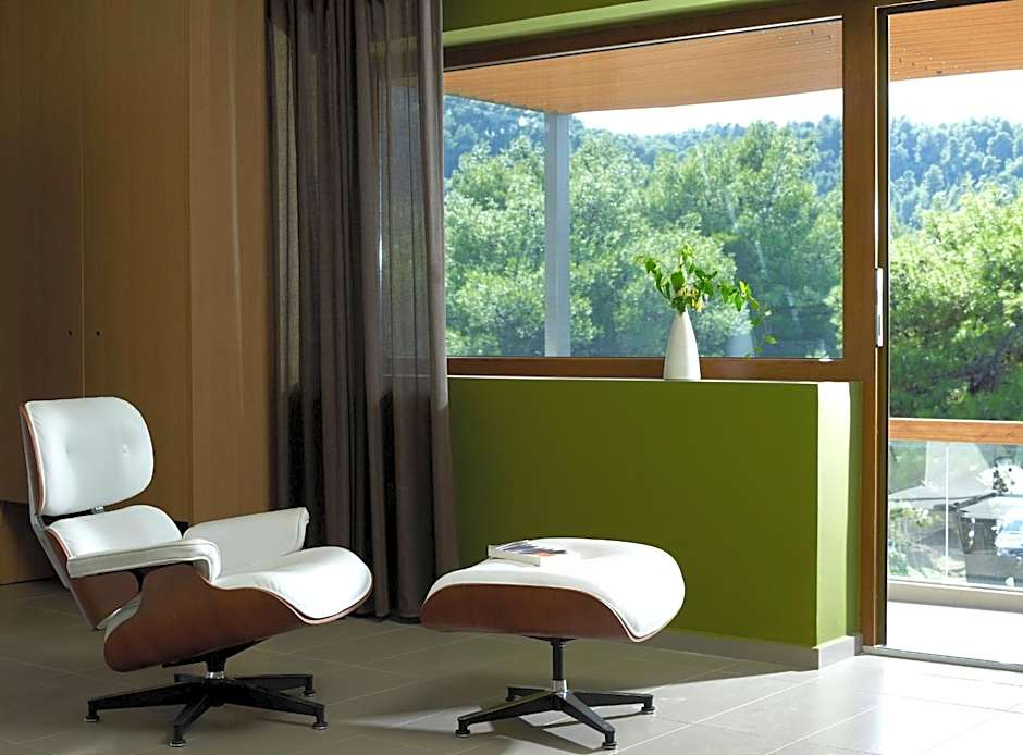 Thalatta Seaside Hotel