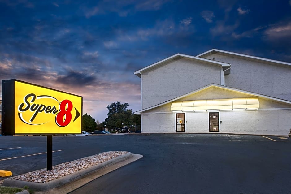 Super 8 By Wyndham Columbus Airport