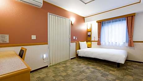 Accessible Single Room - Smoking