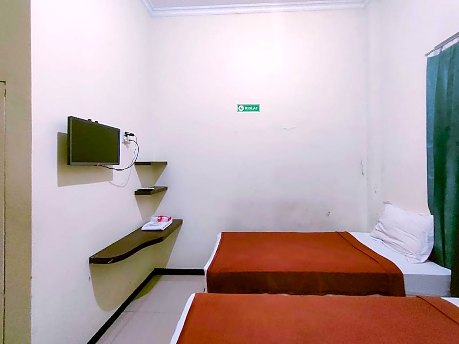 Djati Homestay Redpartner near Gor Djarum Kudus