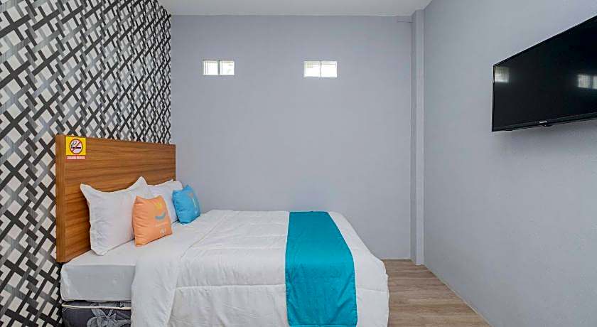 Sans WM Hotel Blitar