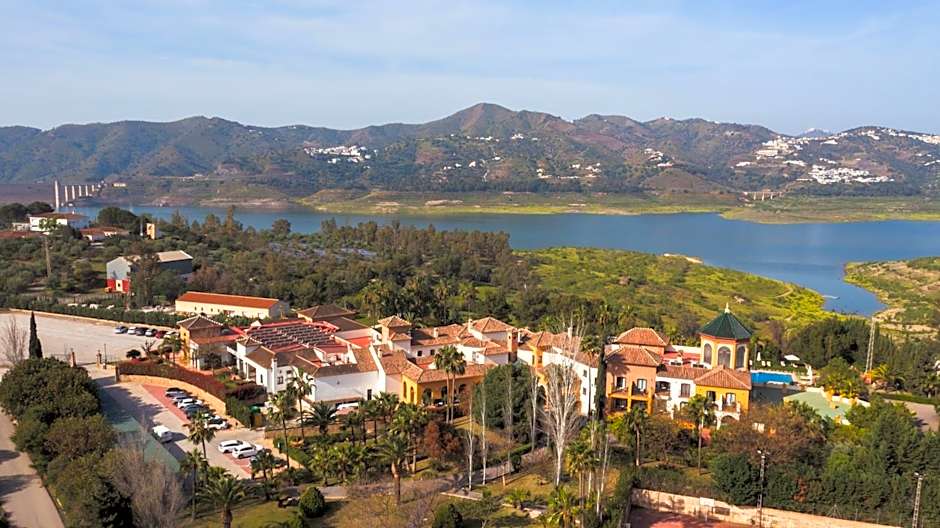 B Bou Hotel La viñuela & Spa