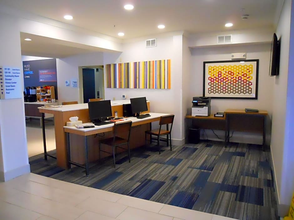 Holiday Inn Express Hotel & Suites Bethlehem Airport/Allentown area By IHG