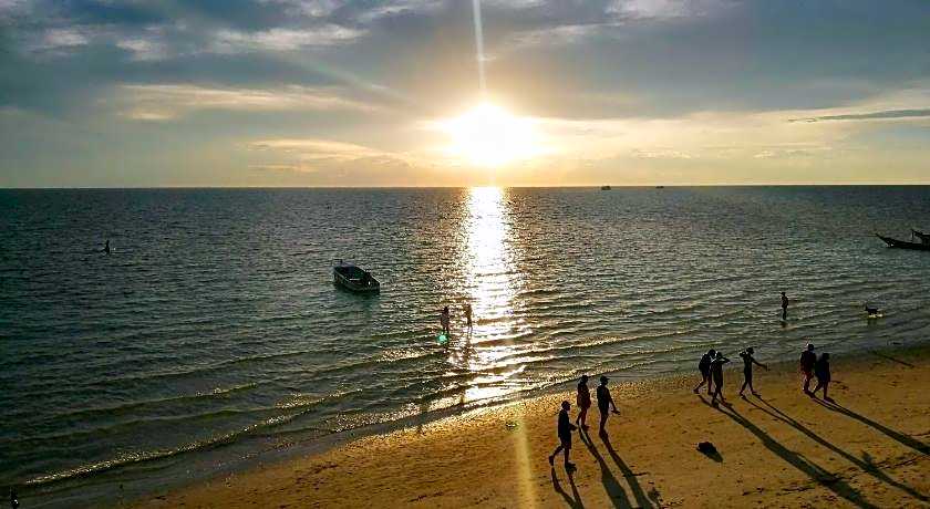 Blue Tao Beach Hotel