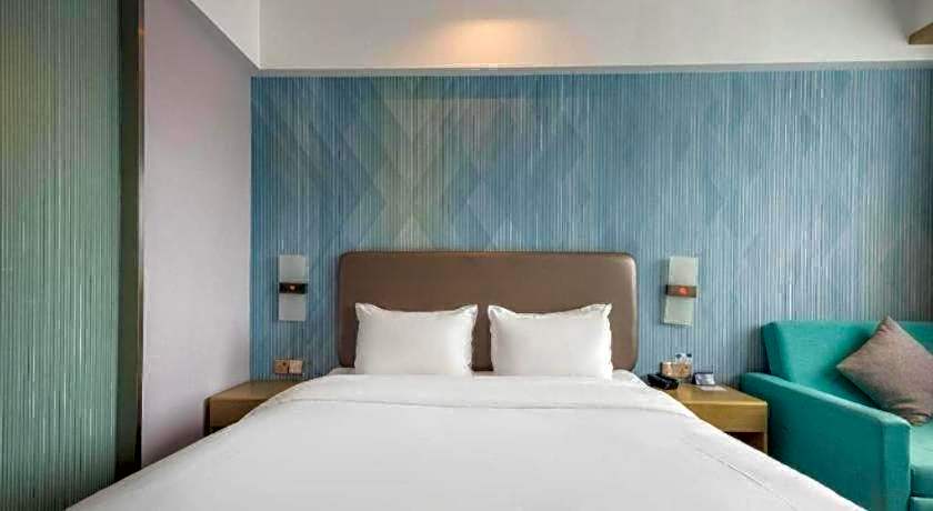 Holiday Inn Express Lhasa Potala Square By IHG