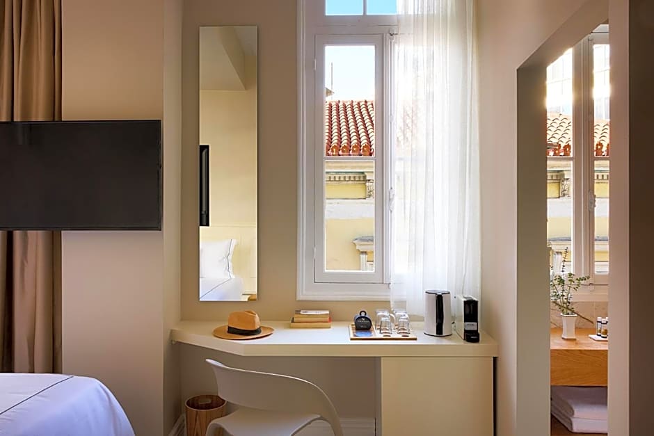 Vrachos Athens Suites