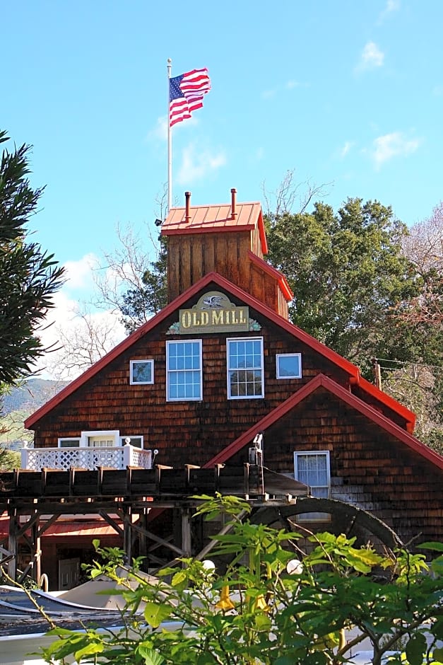 Apple Farm Inn