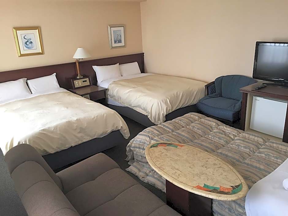 Creston Hotel