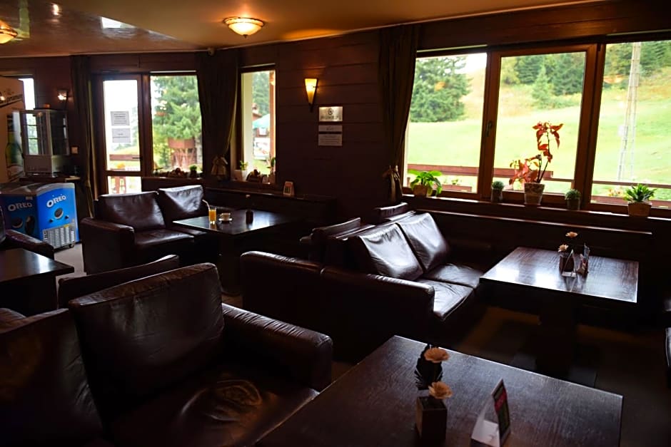 Forest Nook Aparthotel