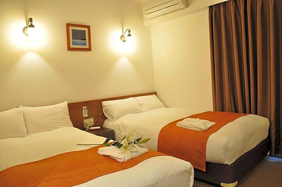 HOTEL NOAH