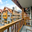 Moose Hotel and Suites
