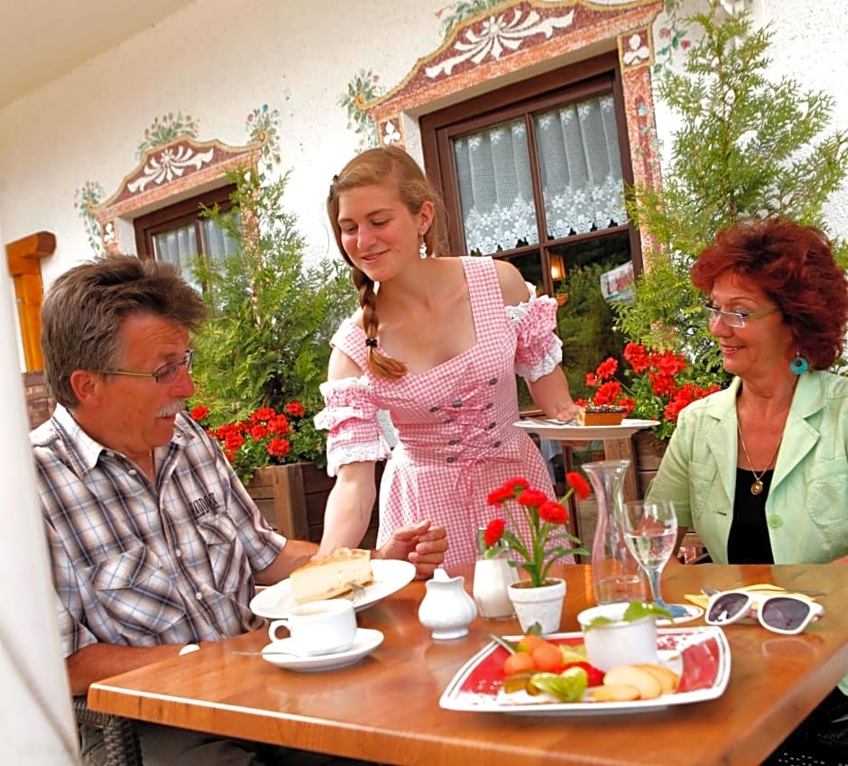 Hotel & Restaurant Grüner Baum - Die Grüne Oase Am Feldberg