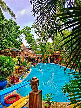Big Apple Dive Resort