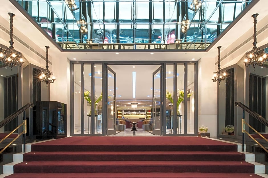 Le Bristol Hotel