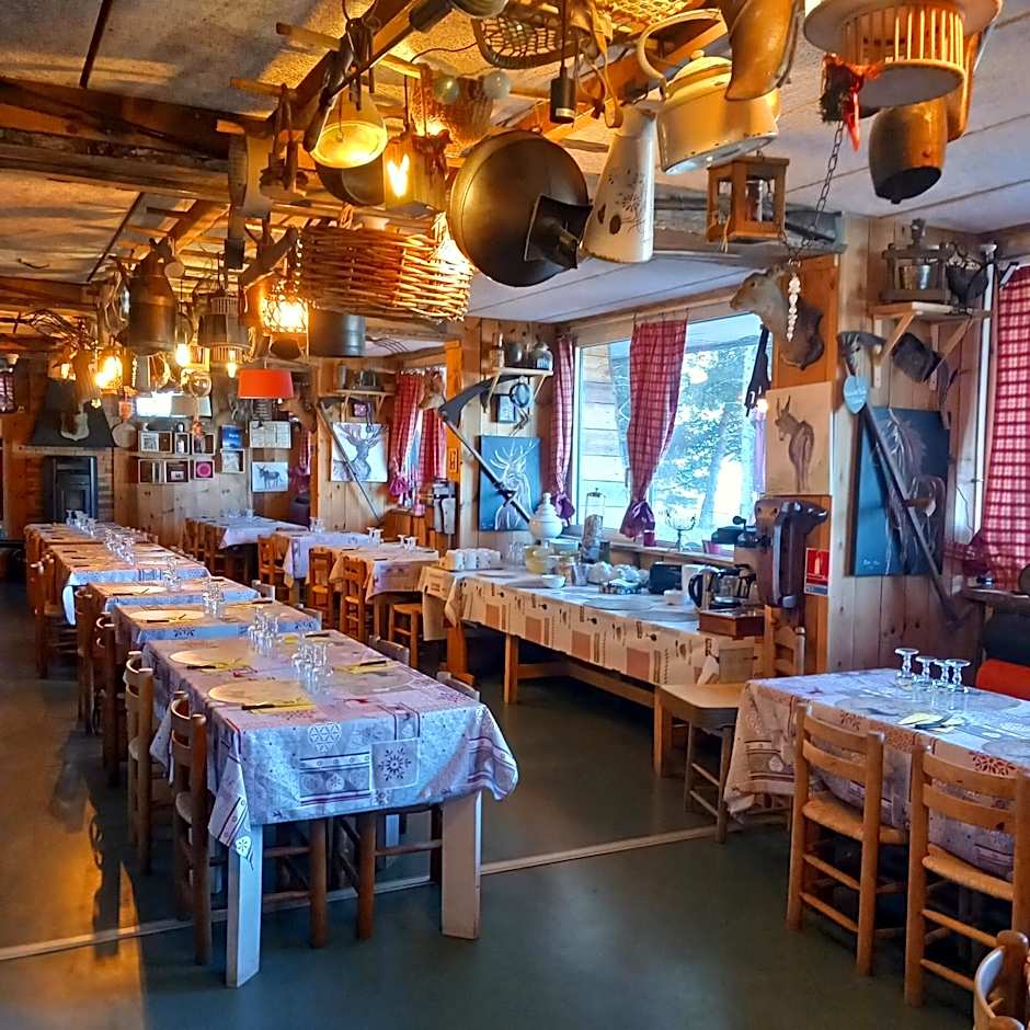 MONTLO RELAIS DES CERFS