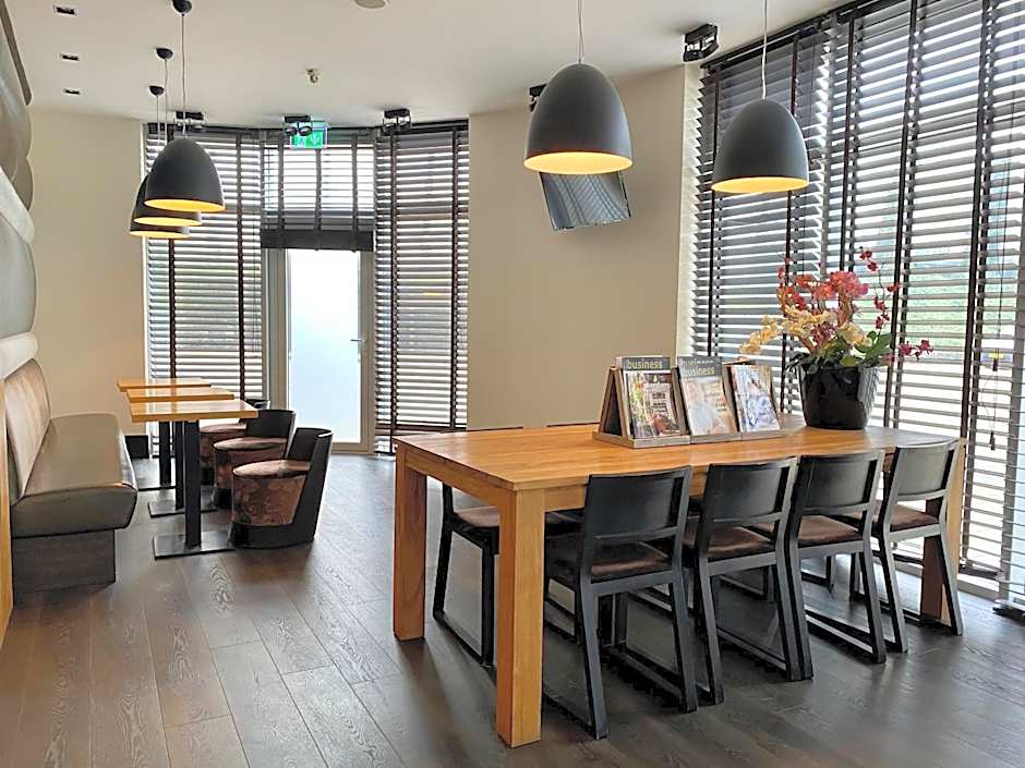 XO Hotels Blue Tower