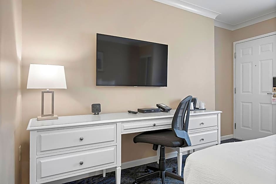 Glenwood Inn & Suites