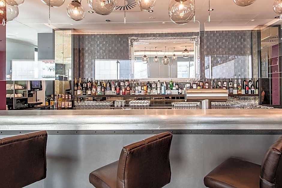 Premier Inn Stuttgart City Centre