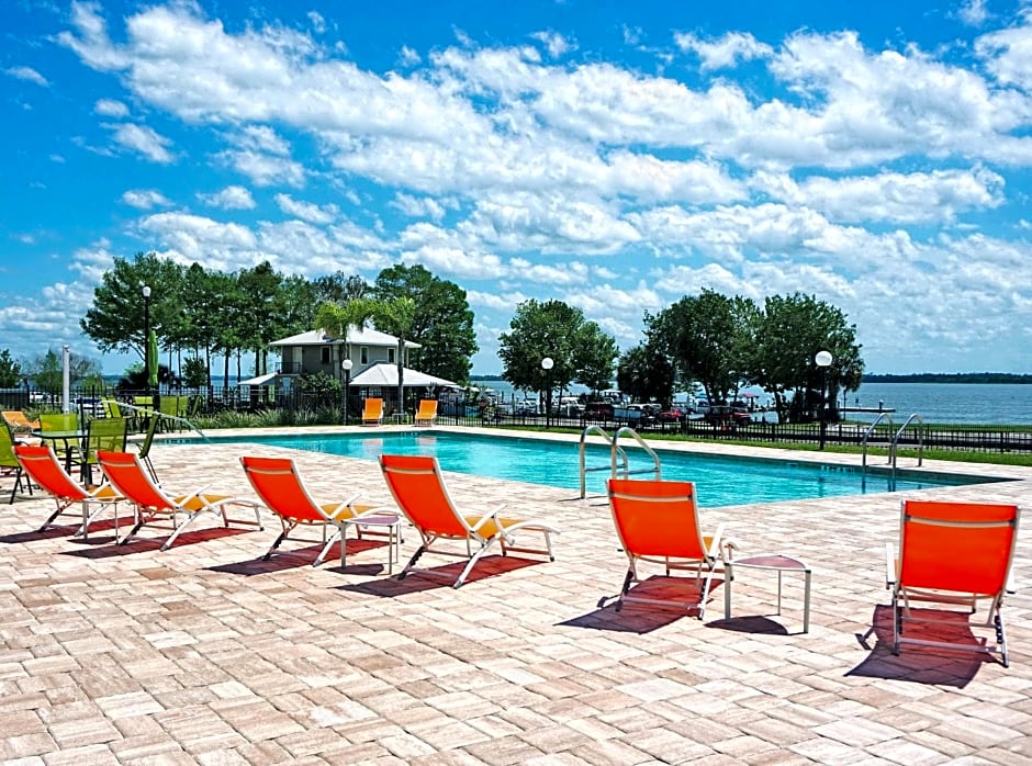 Key West Resort - Lake Dora