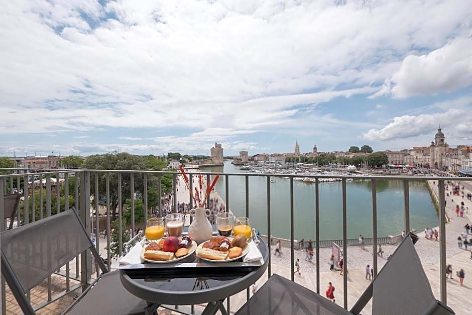 Tour de Nesle La Rochelle Vieux Port 3 etoiles