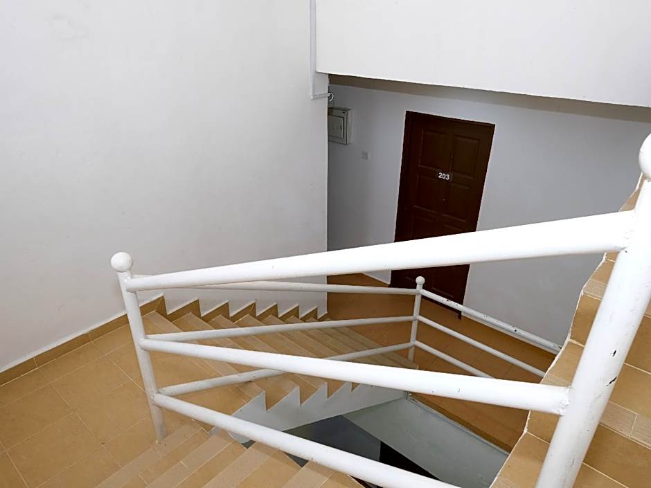 OYO 905 Hotel De'Light Villa