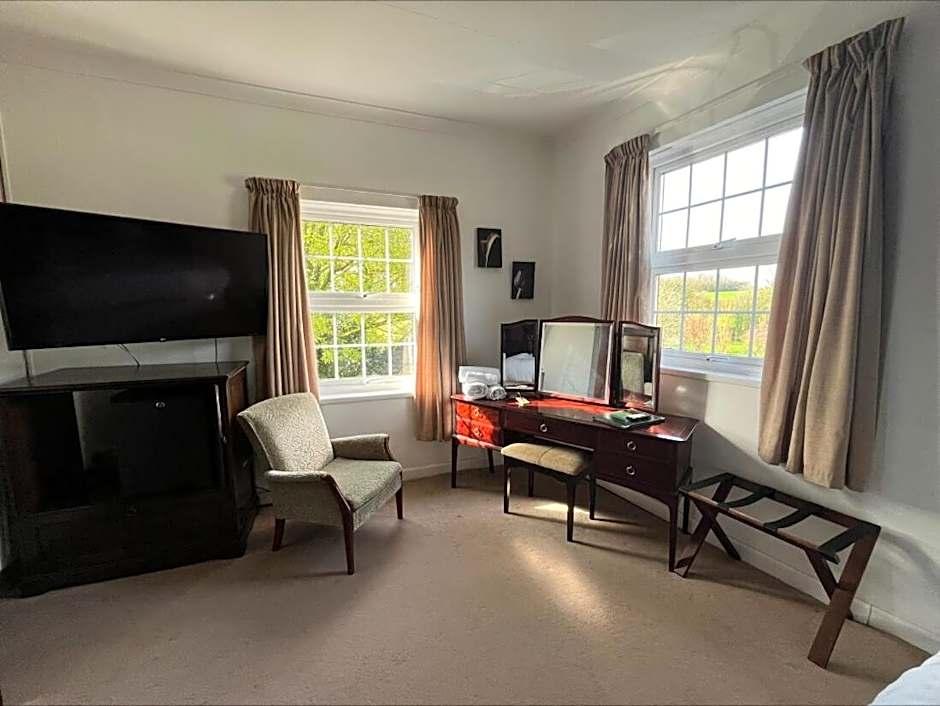 Trimstone Manor Hotel