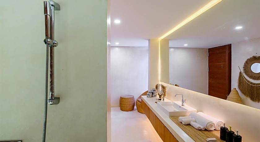 Em Hill Estate Lombok