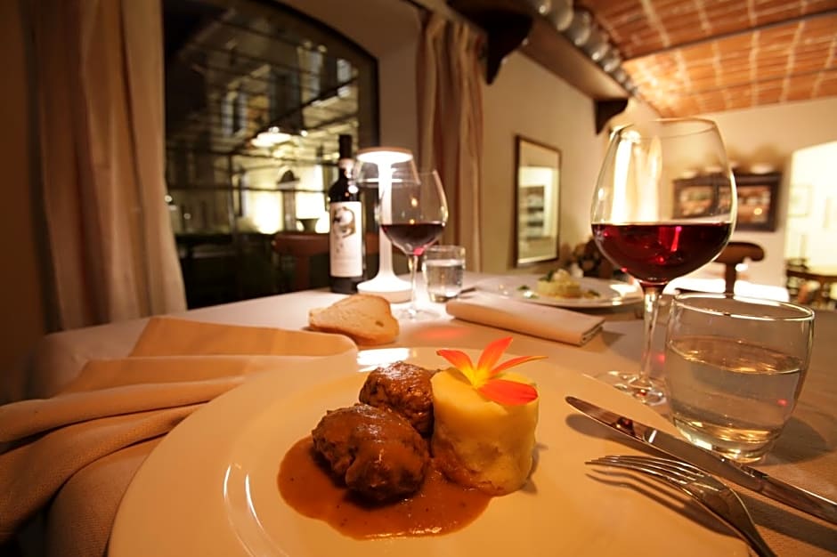 Relais Castello di Razzano