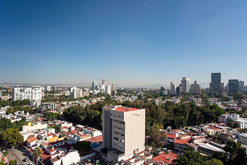 Voco Guadalajara Neruda By IHG