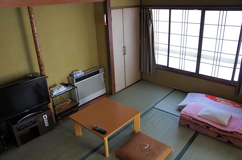 Miyoshiya Ryokan