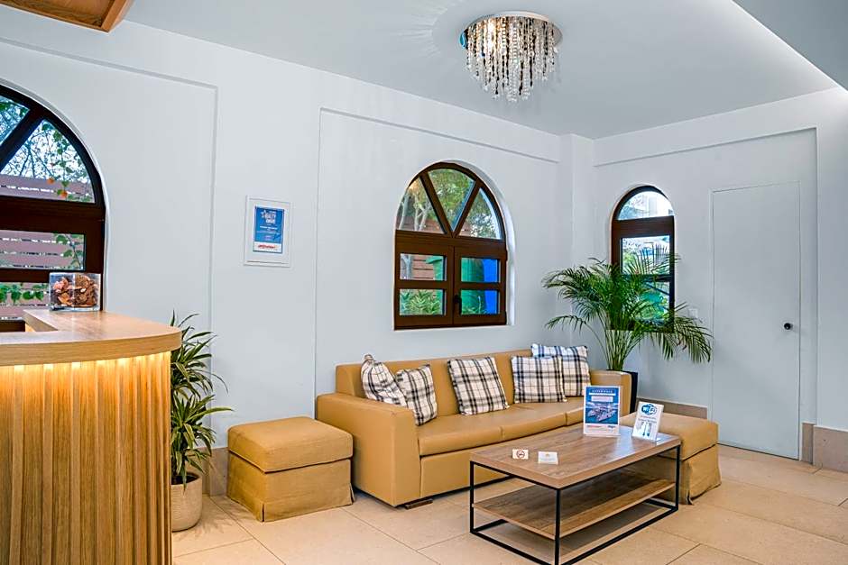 Paradise Hotel-Apartments