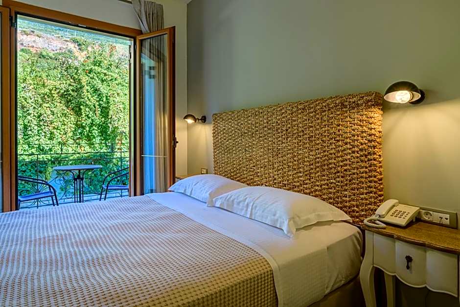 Photo 1 of 5 of 1 Double Bed or 2 Beds, Garden View