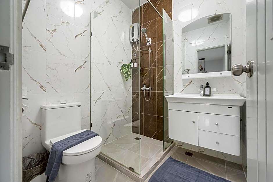 MIQ HK111-4BR Home Ratchada-Huaykwang 14PAX