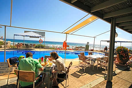 Studio with Mountain View