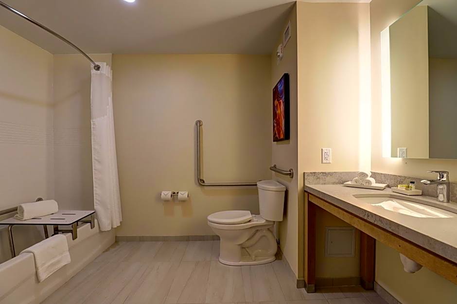 Candlewood Suites Kingston West - Gardiner Road By IHG