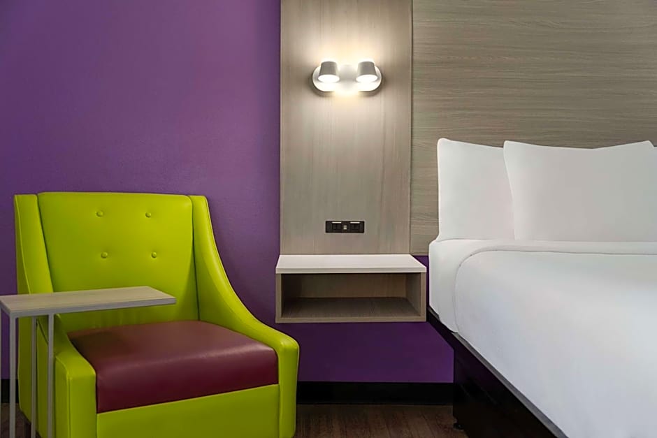 La Quinta Inn & Suites by Wyndham Birmingham/Cahaba Park South