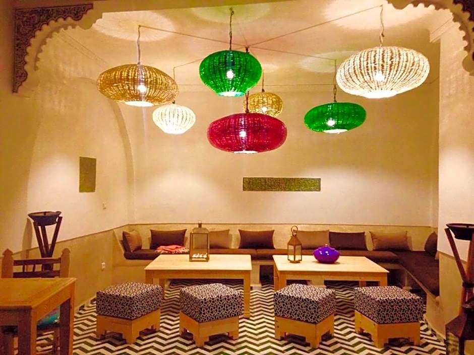 Jennat El Mossafir-Riad privé avec services