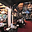 The Fox and Hounds Historic Hotel