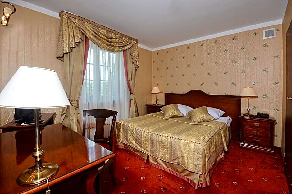 Hotel Żubrówka Spa & Wellness