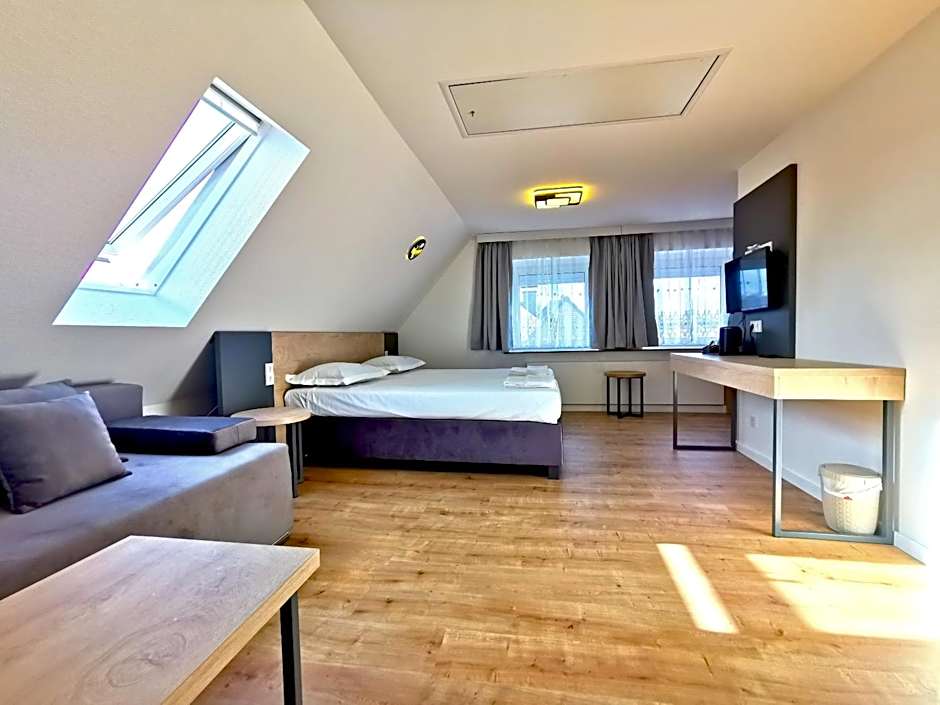 Home Inn Hotel