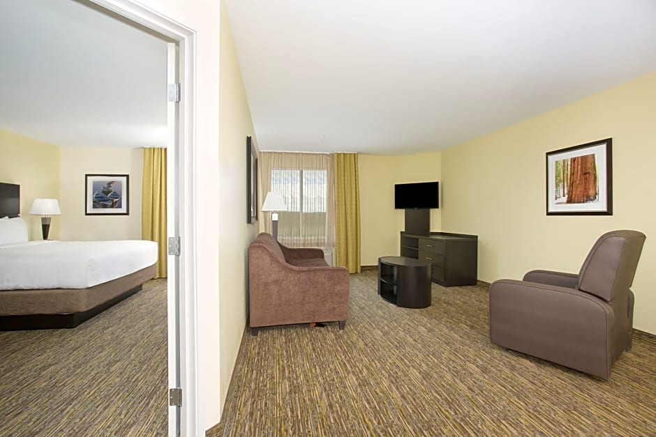 Candlewood Suites Longmont, an IHG Hotel