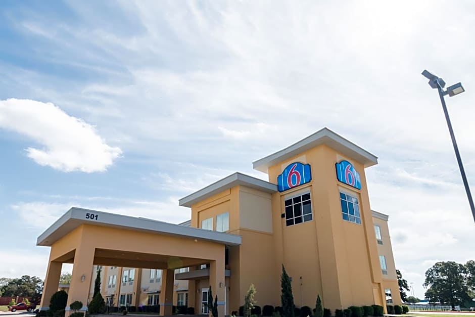 Motel 6-Joshua, TX