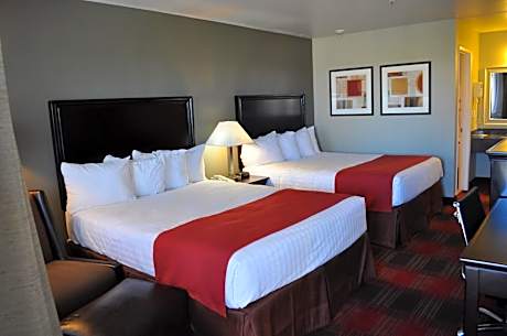 2 Queen Beds Non-Smoking Microwave And Refrigerator Wi-Fi Full Breakfast