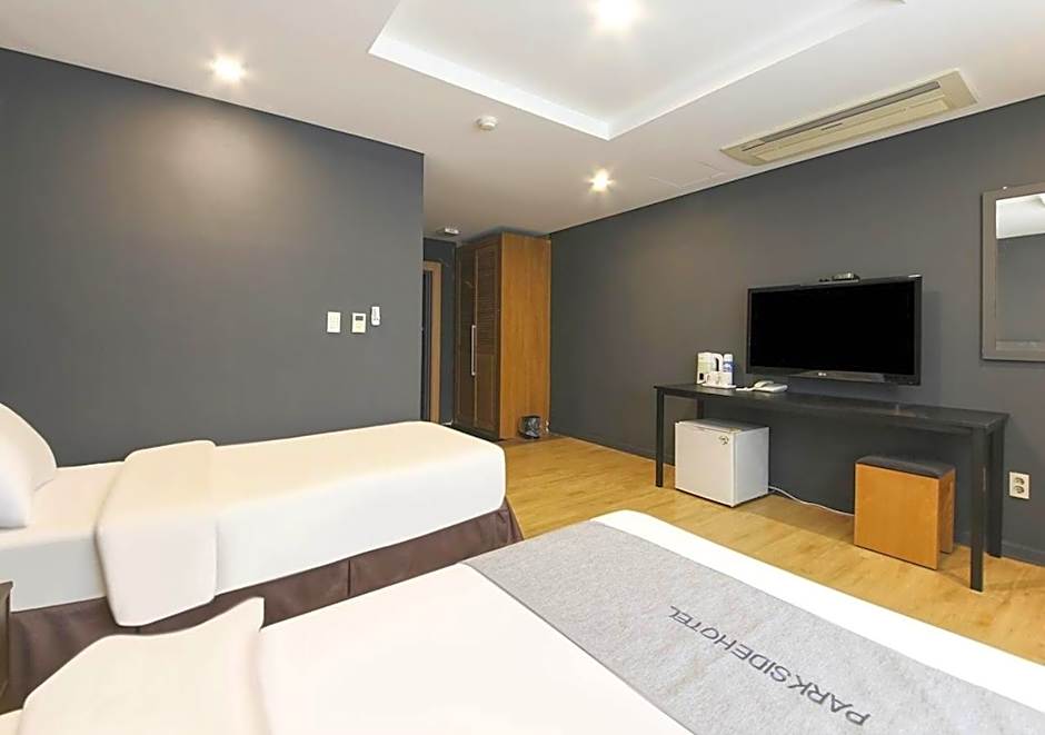 Jeju Parkside Tourist Hotel