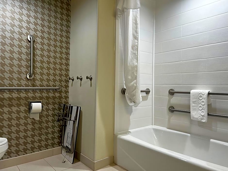 Home2 Suites By Hilton Bloomington Normal