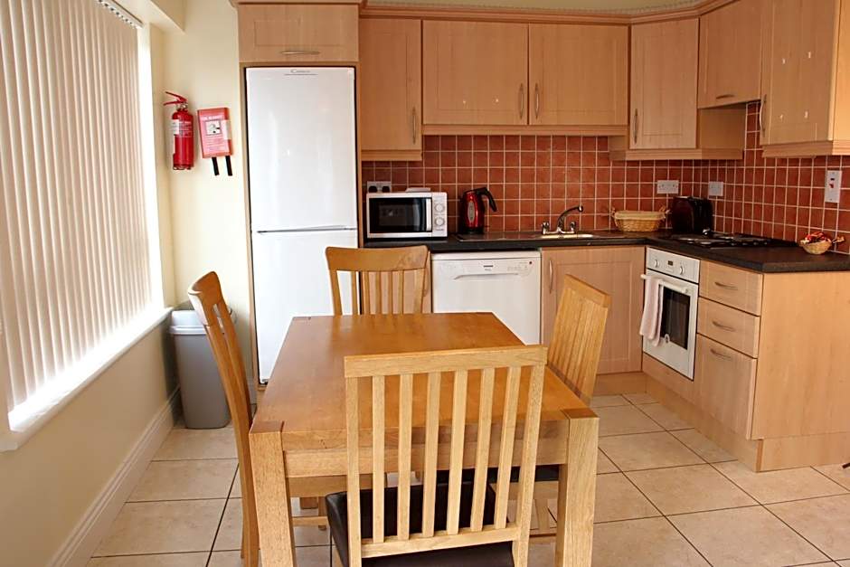 Donegan Court Aparthotel