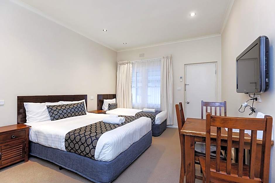 Amaroo Motel Tumuts Best Accommodation