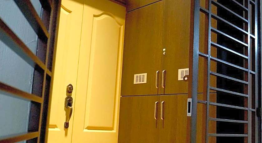 Cameron Pasar Malam Apartment @ Crown Imperial Court