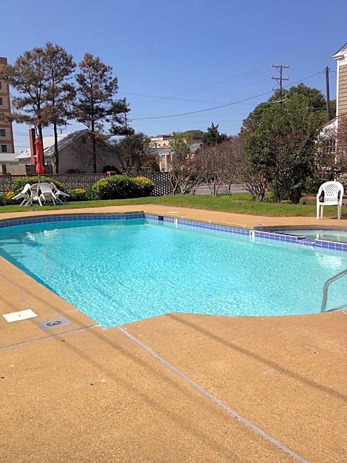 MacThrift Motor Inn
